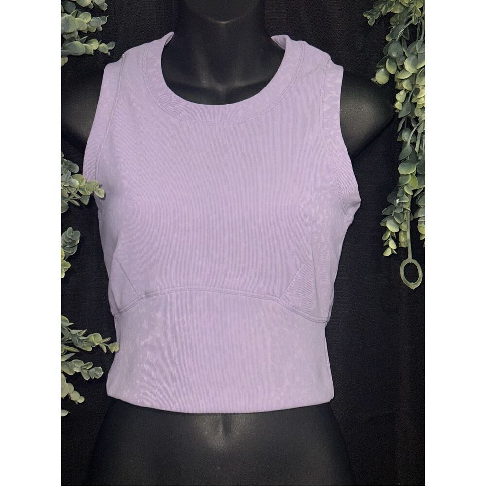 Beautiful WOMEN Move theory purple unique texture and pattern contour tank top.